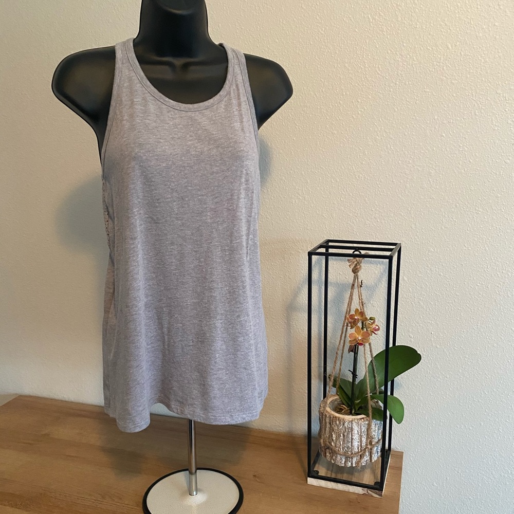 VICTORIA’S SECRET VSX SPORT TANK TOP